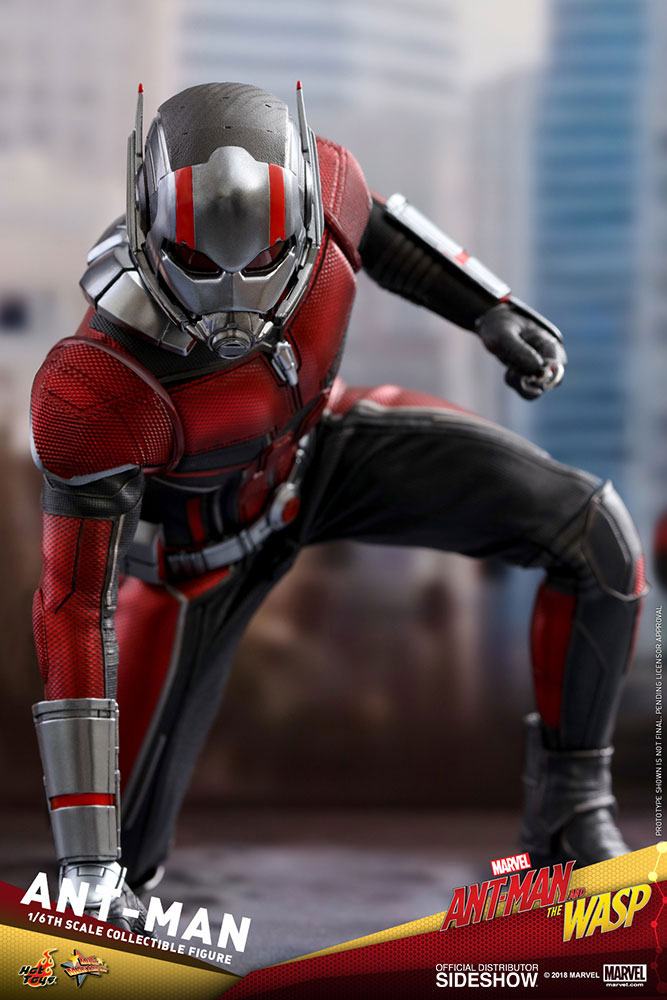 MARVEL Ant-Man and the Wasp Figur Ant Man in einer Ameise Größe 8 cm 