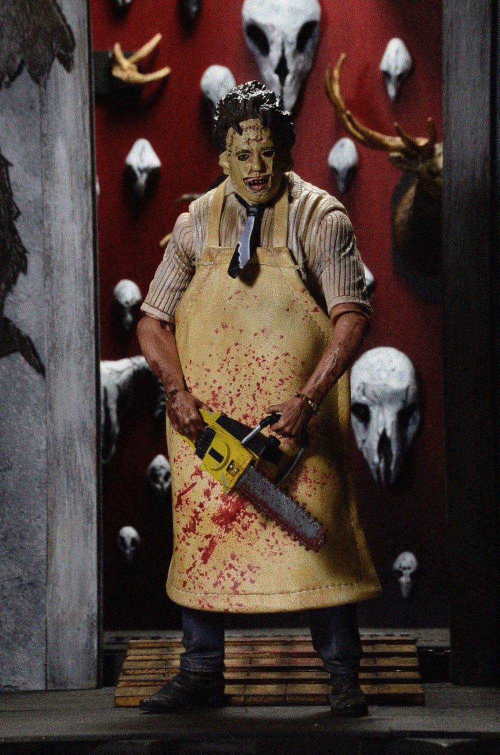 NECA Ultimate Leatherface Texas Chainsaw Massacre 7" Scale Action Figure 