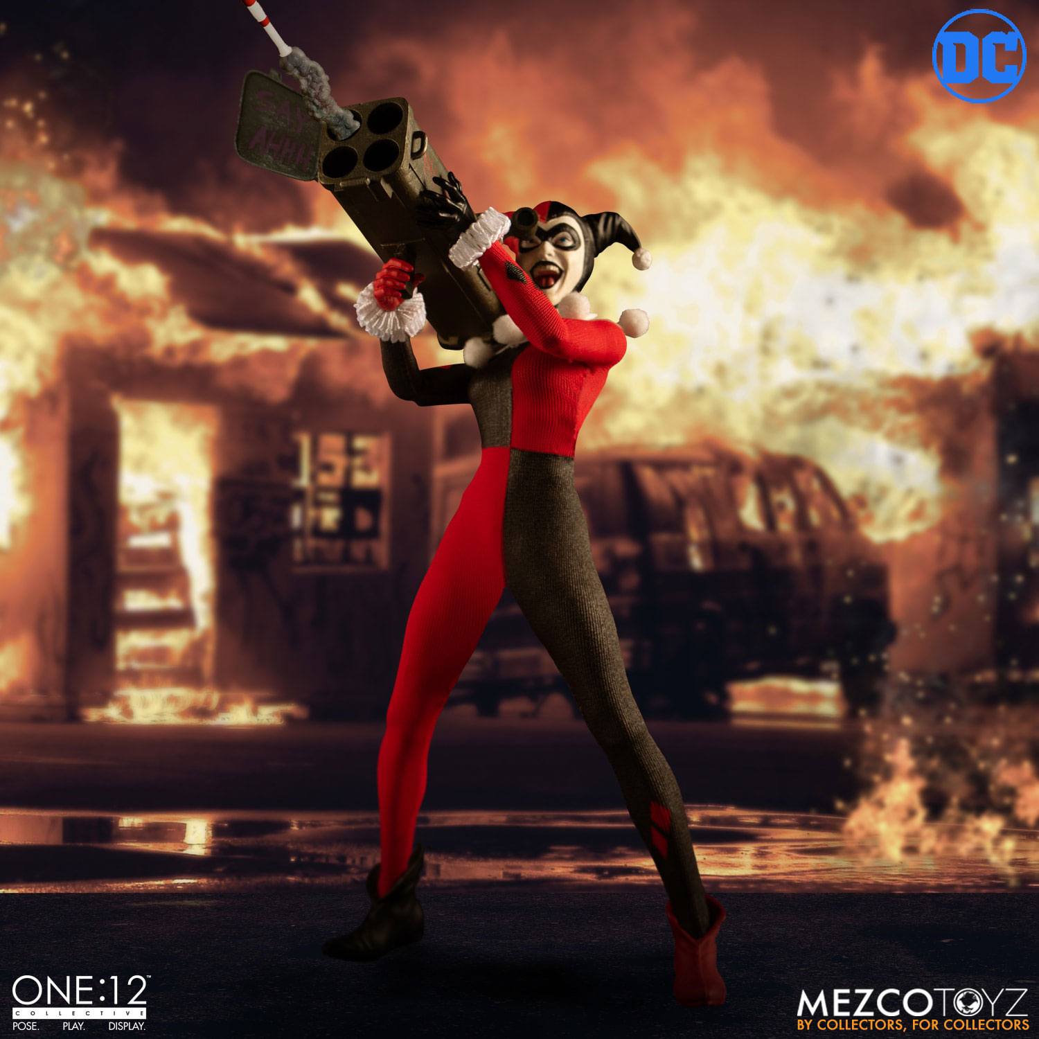 MEZCO ONE:12 COLLECTIVE Harley Quinn Deluxe Edition 