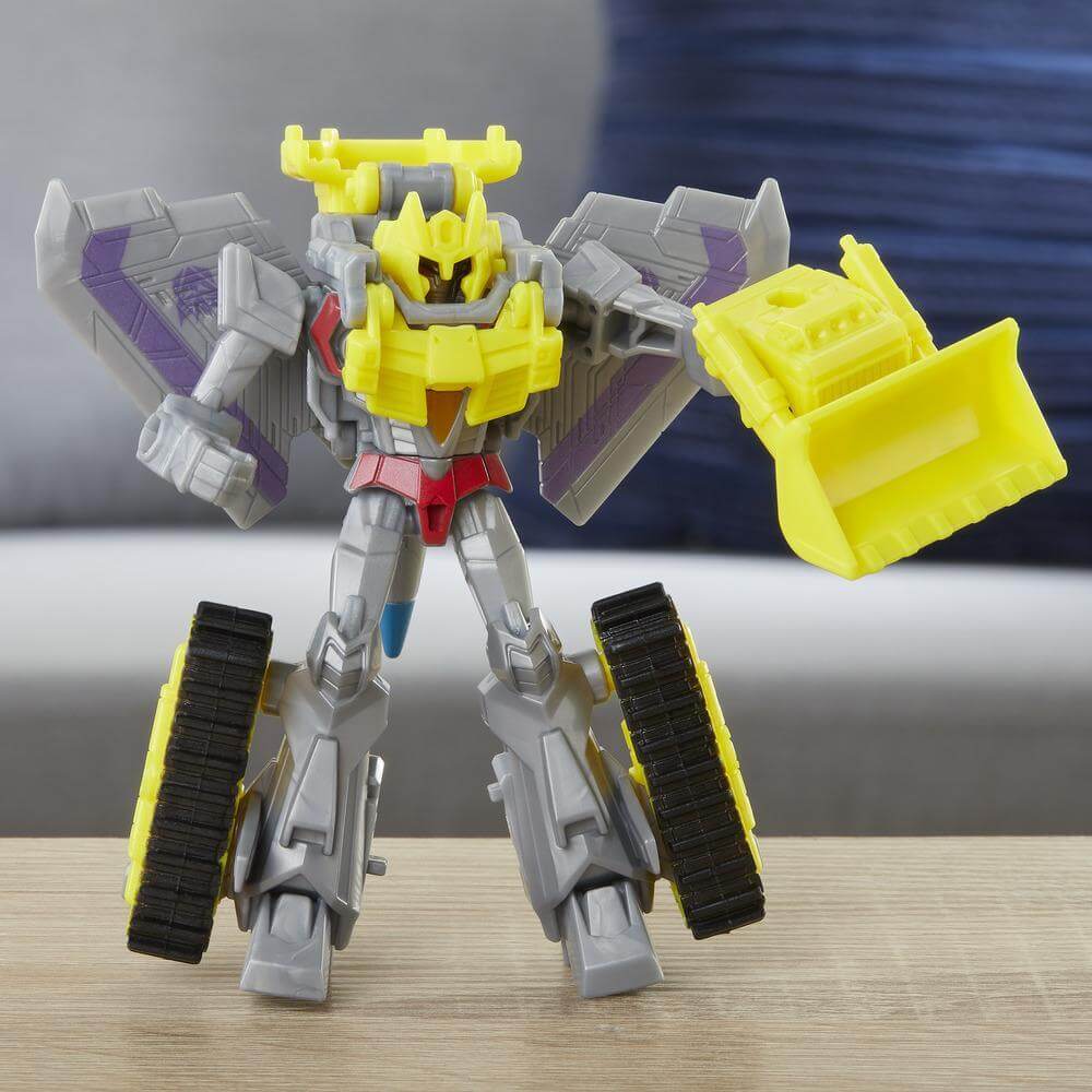 Transformers Cyberverse Starscream Spark Armor Battle Class Heromic