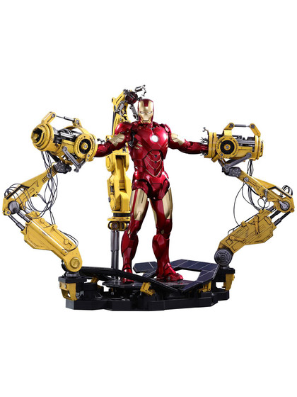 Iron Man 2 - Diecast Iron Man Mark IV & Suit-up Gantry - 1/6