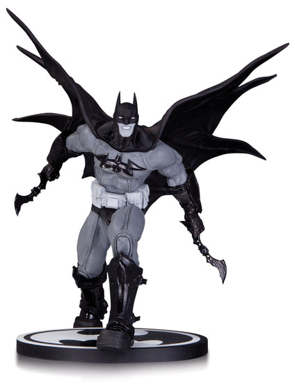 DC Comics - Batman Statue - Carlos D'Anda