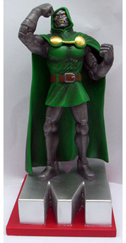 Marvel - Dr Doom M-statue