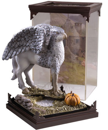Läs mer om Harry Potter - Magical Creatures Buckbeak - 19 cm