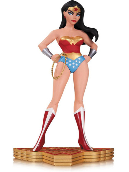 Wonder Woman - The Art of War Statue by Bruce Timm
