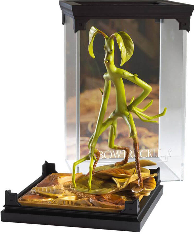 Läs mer om Fantastic Beasts - Magical Creatures Bowtruckle - 18 cm