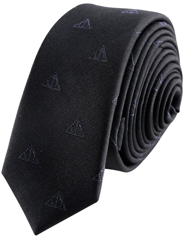 Läs mer om Harry Potter - Deatlhy Hallows Tie & Metal Pin