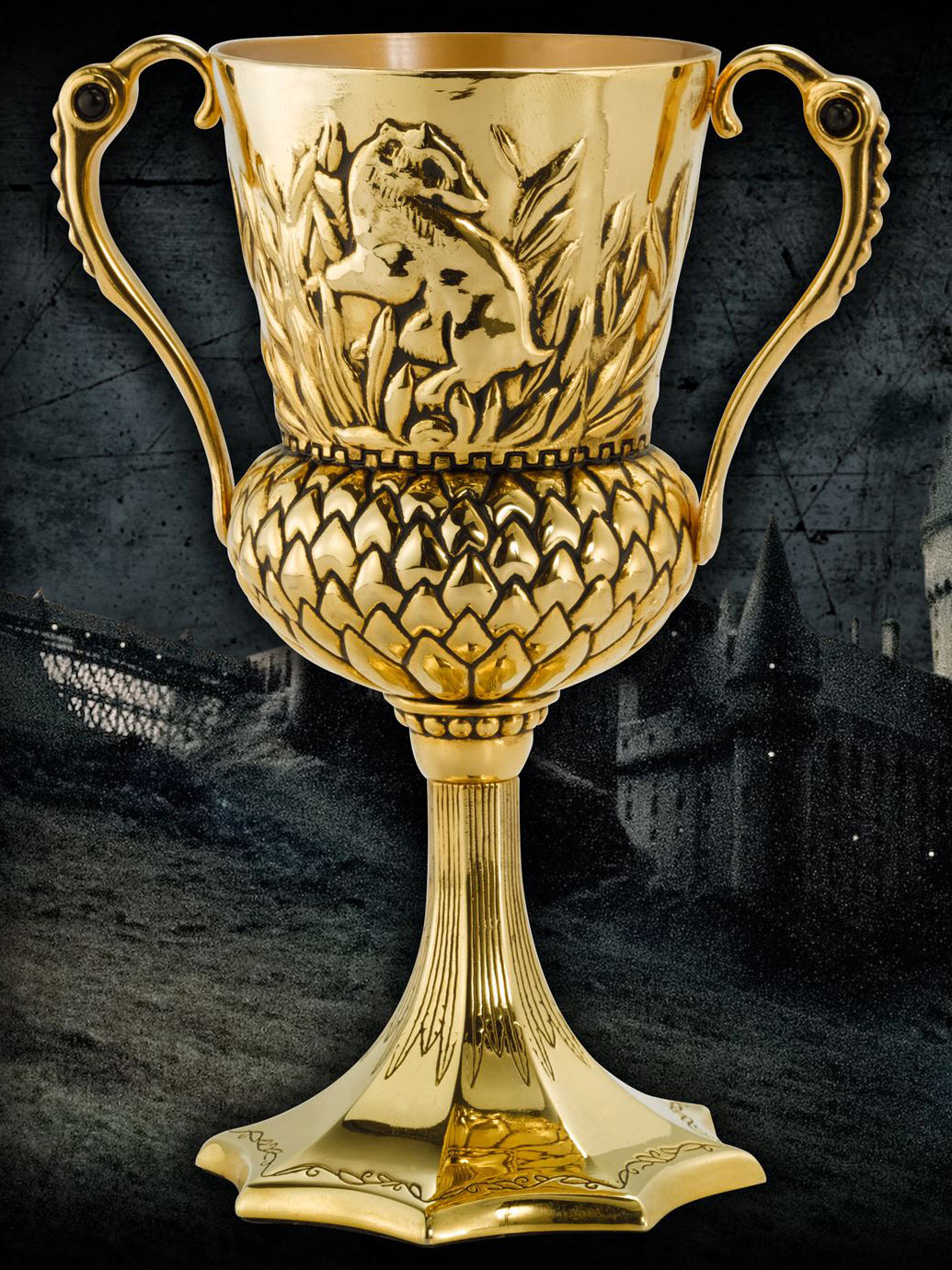 Läs mer om Harry Potter - The Hufflepuff Cup Replica