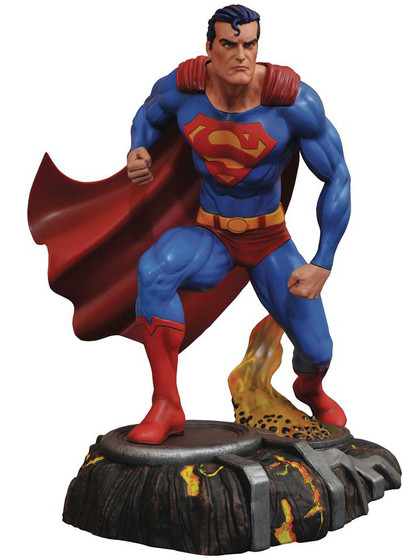 DC Gallery - Superman Statue