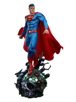 DC Comics - Superman Premium Format Figure - 66 cm