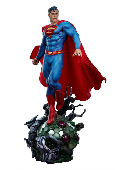 DC Comics - Superman Premium Format Figure - 66 cm