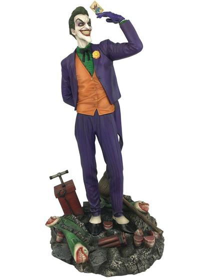 DC Comic Gallery - The Joker PVC Diorama