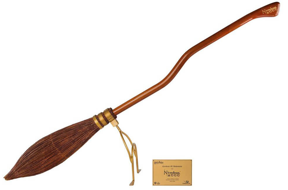 Harry Potter - Nimbus 2000 Magic Broom Replica