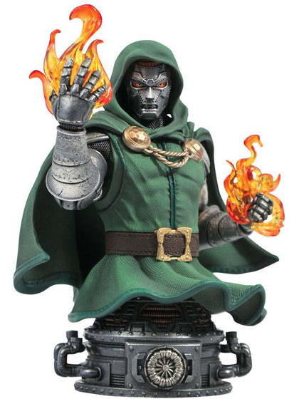 Marvel Comics - Doctor Doom Bust 