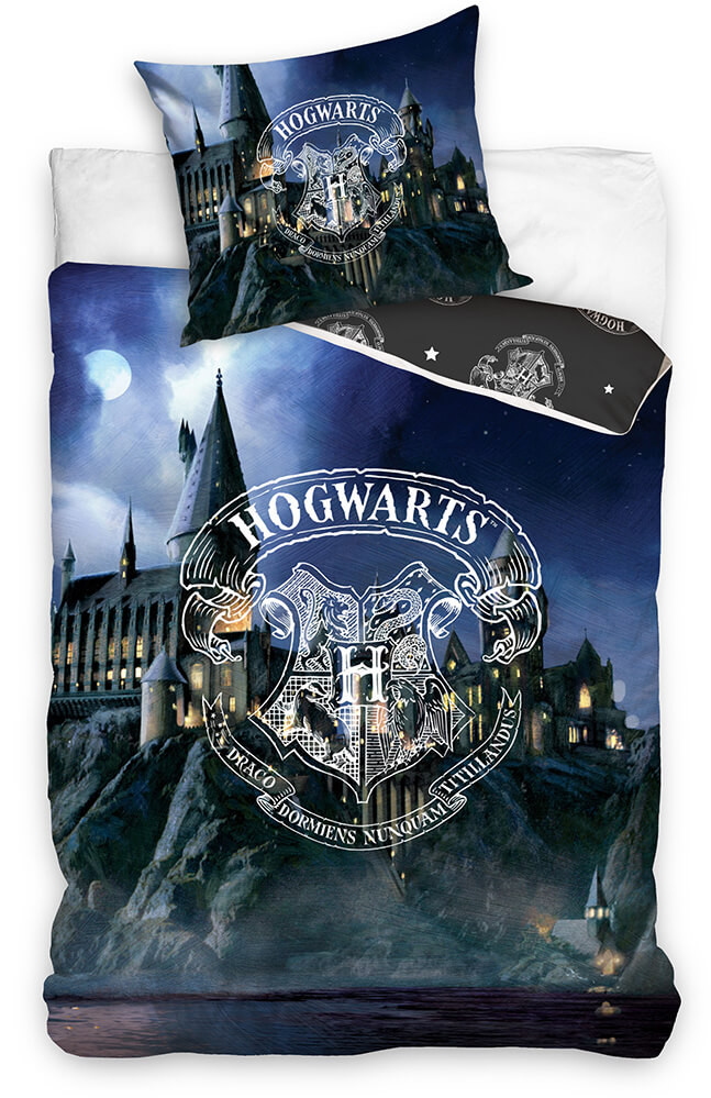 Läs mer om Harry Potter - Hogwarts with Crest Sängkläder - 140 x 200 cm