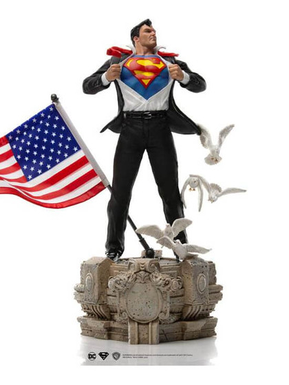 DC Comics - Clark Kent Deluxe Art Scale - 1/10