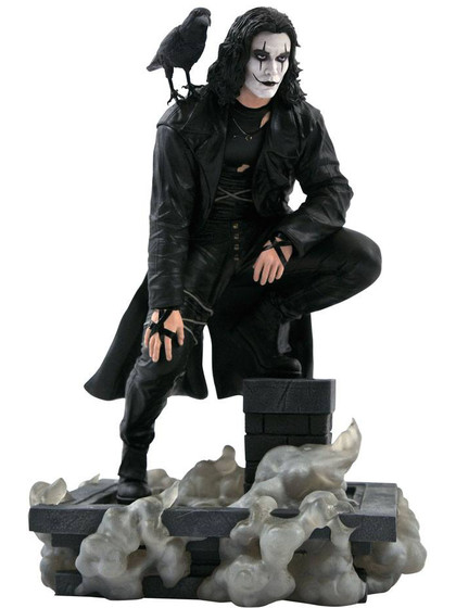 The Crow Movie Gallery - Eric Draven on Rooftop