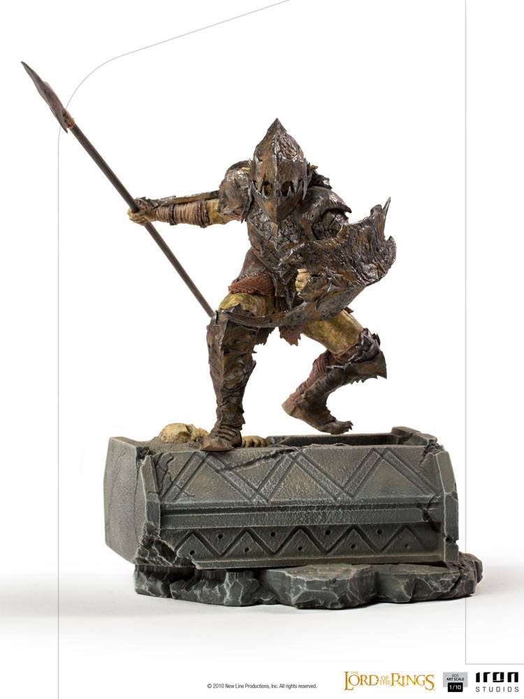 Läs mer om Lord of the Rings - Armored Orc BDS Art Scale - 1/10
