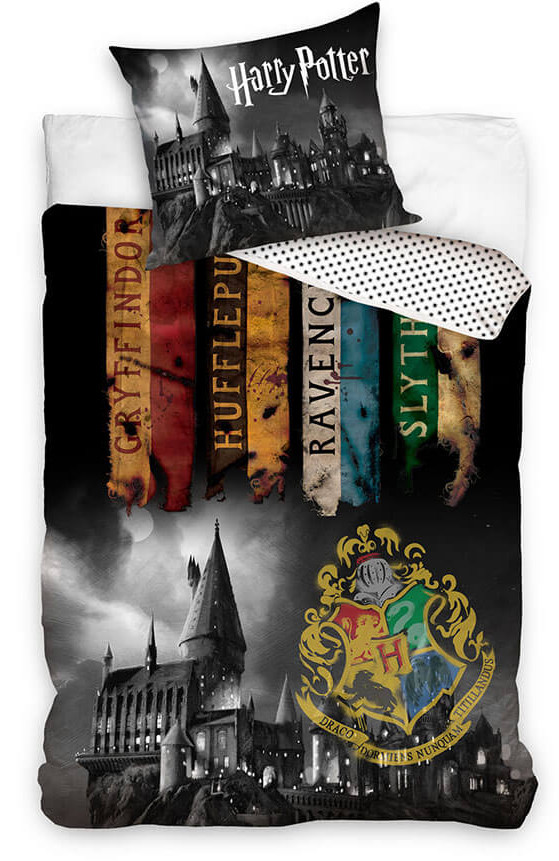 Läs mer om Harry Potter - Hogwarts with Crest and Houses Duvet Set - 160 x 200 cm