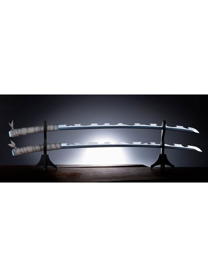 Demon Slayer: Kimetsu no Yaiba - Nichirin Swords (Inosuke Hashibira) Proplica Replica - 1/1