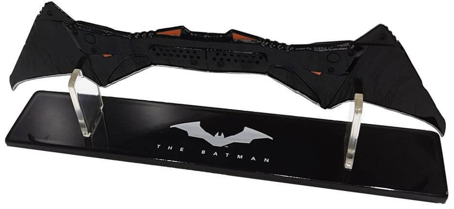Läs mer om The Batman - Batarang Mini Replica - 18 cm