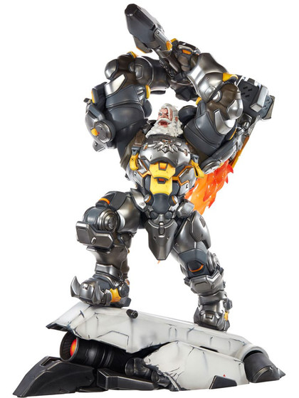 Overwatch - Reinhardt Statue