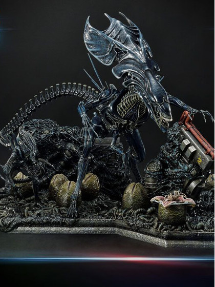 Aliens - Queen Alien Battle Diorama Premium Masterline Series Statue