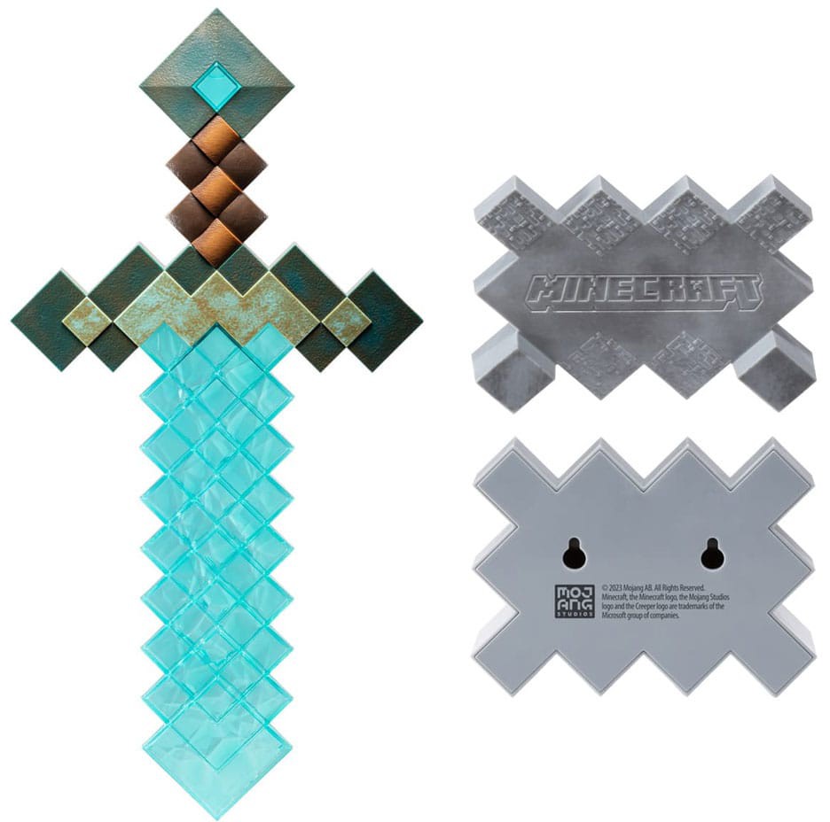 Läs mer om Minecraft - Diamond Sword Collector Replica